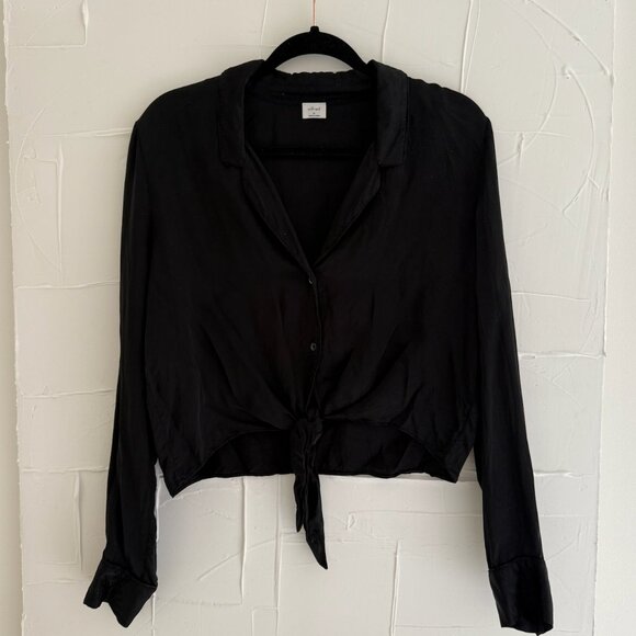 ARITZIA - Wilfred - Tie front satin blouse - M - Picture 2 of 5